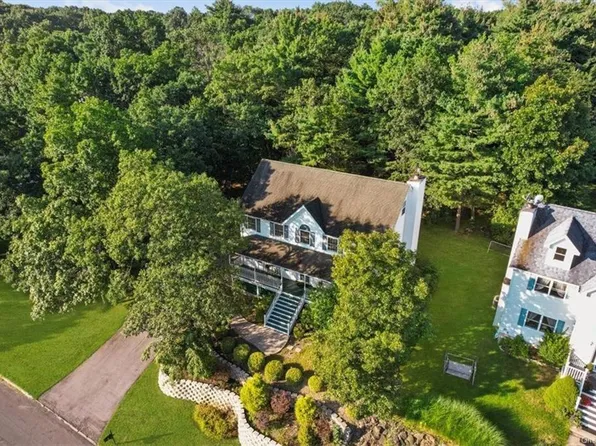 7 Mount Ridge Court, Monroe, NY 10950