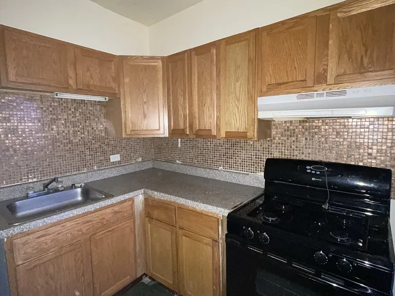 4926 N Kedzie Ave #1S — Photo 8