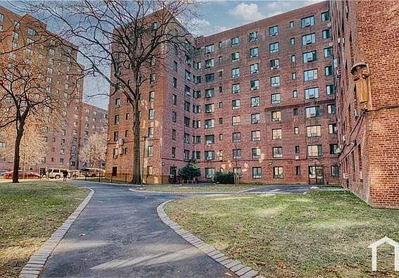 1564 Unionport Rd #6D