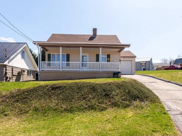 186 Mountain View Avenue, Madawaska, ME 04756
