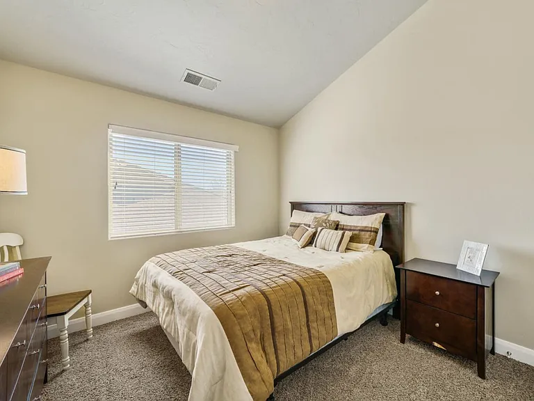 E Torrey Pines Dr — Photo 13