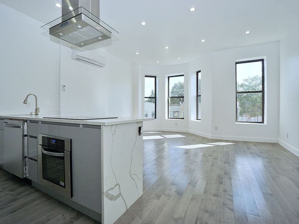 1st image of 395 17th St #2