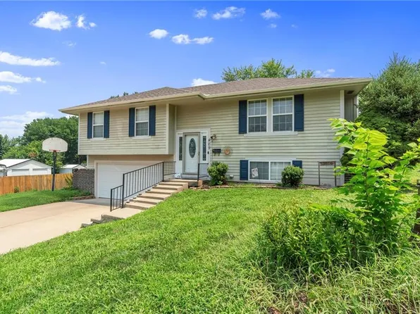 409 Benton St, Richmond, MO 64085