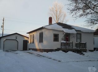 907 4th St, Sheldon, IA 51201