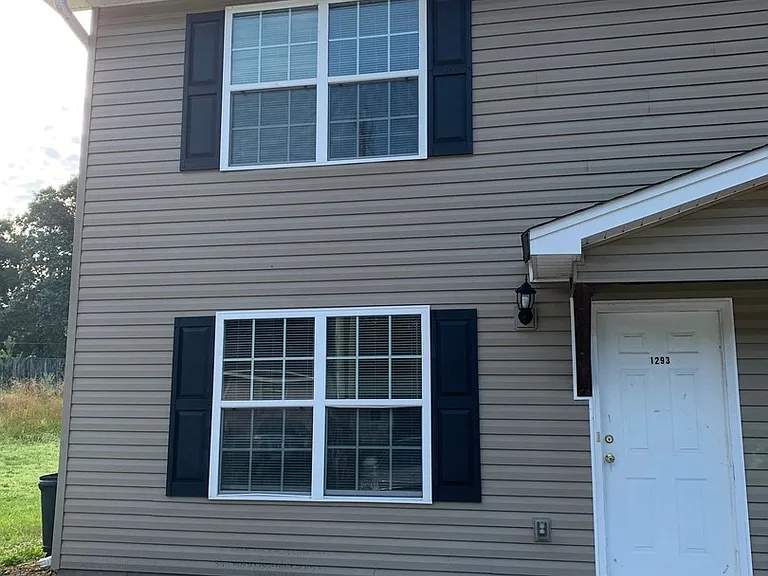 1293 Pond St SE — Photo 1