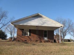 216 Purdy Rd, Emporia, VA 23847