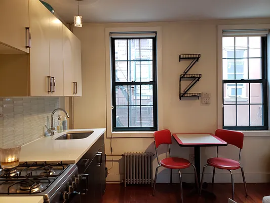 Rented by Signature Property Realty | media 3