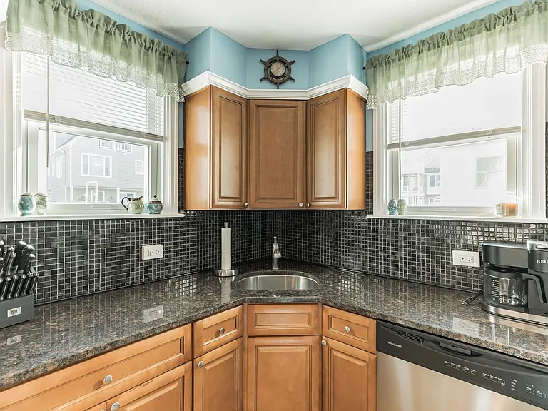 26 S 32nd Ave #AUGUST LONGPORT COTT — Photo 16