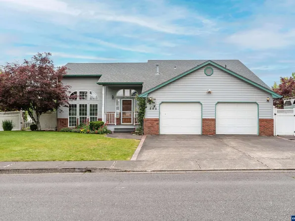 392 Glen Oak Ct E, Monmouth, OR 97361