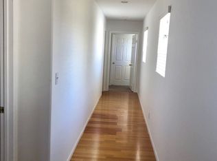 1717 Huntington Ln #B, Redondo Beach, CA 90278