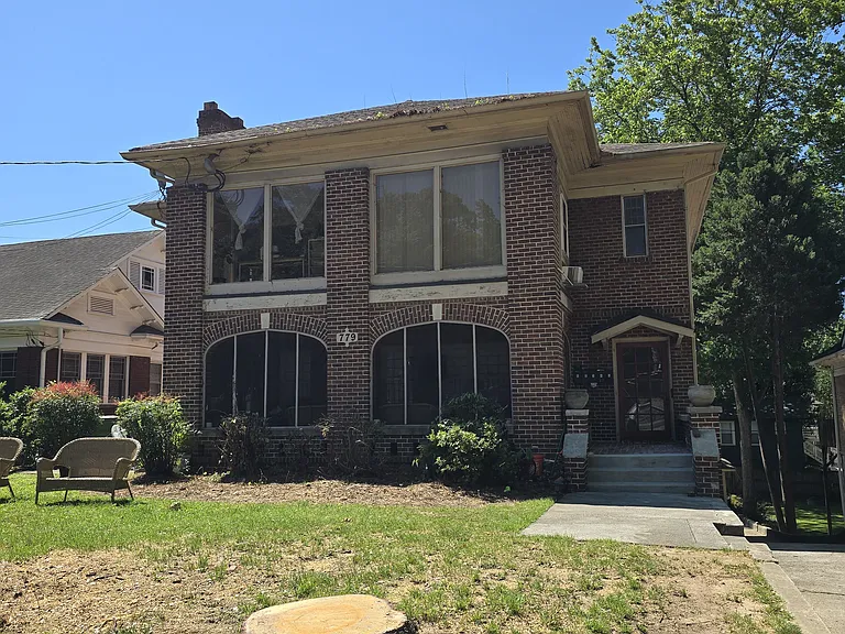 779 Virginia Ave NE #T — Photo 1