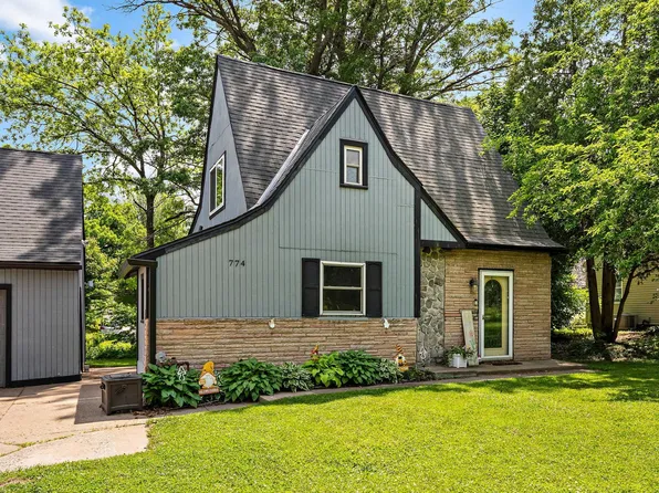 774 Roselawn Ave E, Maplewood, MN 55117