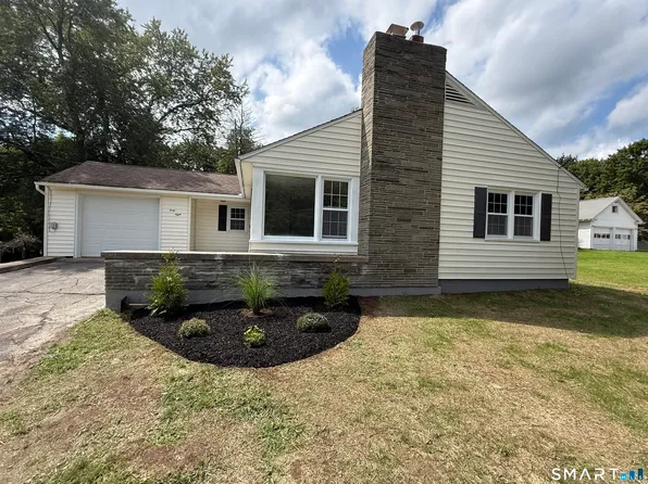 48 Center Street, Watertown, CT 06795