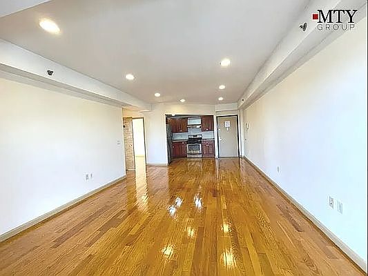 4th image of 58-28 44th Ave #10O