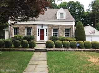 24 Crescent Rd, Riverside, CT 06878