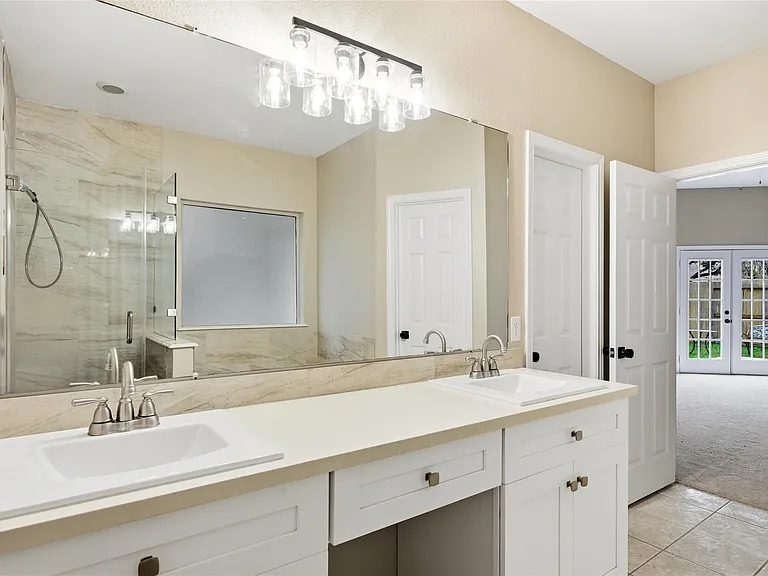 3711 Slocom Dr — Photo 24