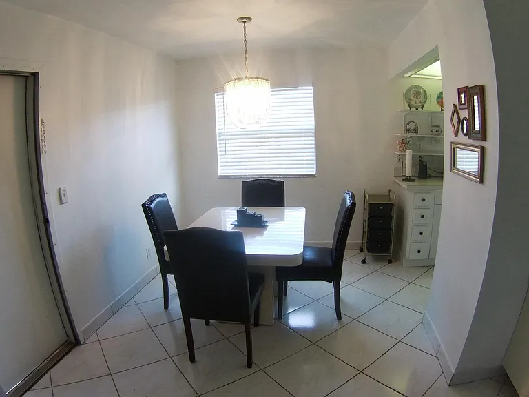 209 Waterford Cir #I — Photo 8