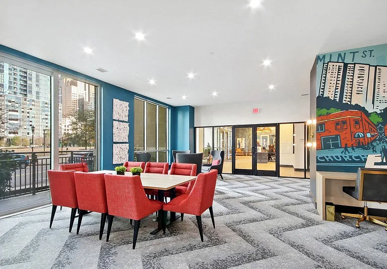 Bell Uptown Charlotte — Photo 14