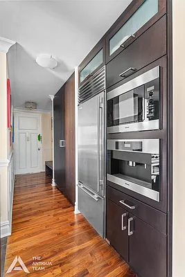Sold by Compass | media 6
