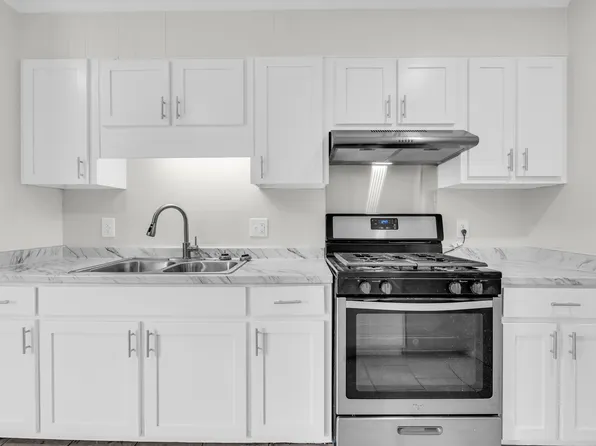 1010 N Montgomery St #2B, Starkville, MS 39759