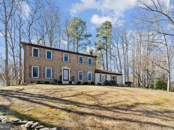 39375 Thomas Dr, Mechanicsville, MD 20659