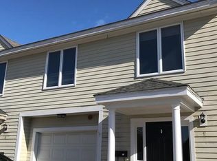 525 Water St APT 9, Clinton, MA 01510