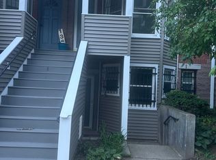 136 Maple Ave #B, Hartford, CT 06114