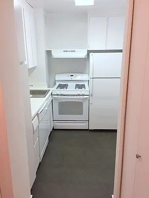 Rented by Carlyle Property Management | media 9