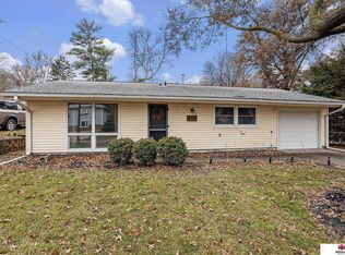 7115 Aylesworth Ave, Lincoln, NE 68505