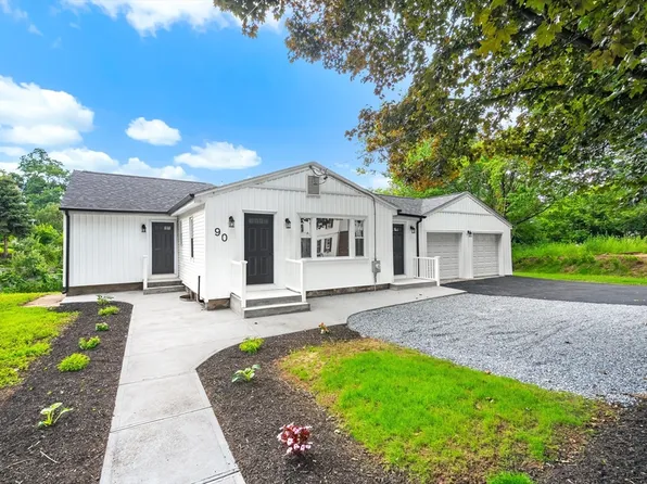 90 W Carpenter St, Attleboro, MA 02703
