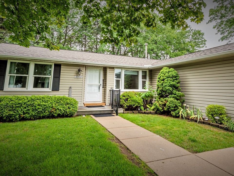 1st image of 38538 Red Oak St