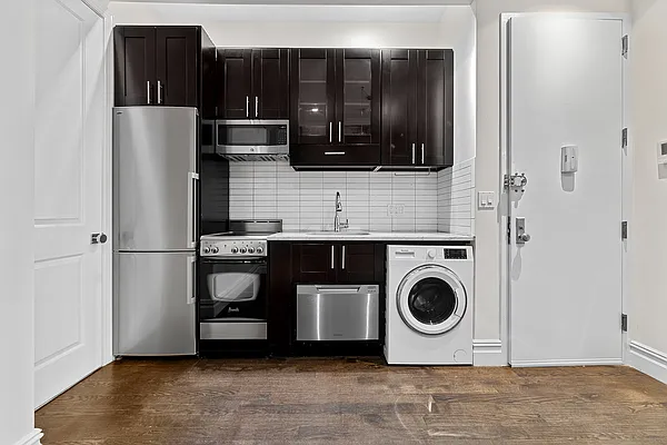 Rented by REAL New York | media 2