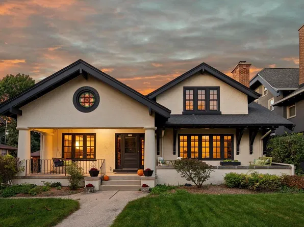 2508 E Beverly ROAD, Shorewood, WI 53211