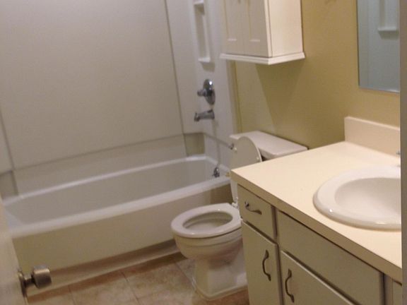 4th image of 2703 London Company Way