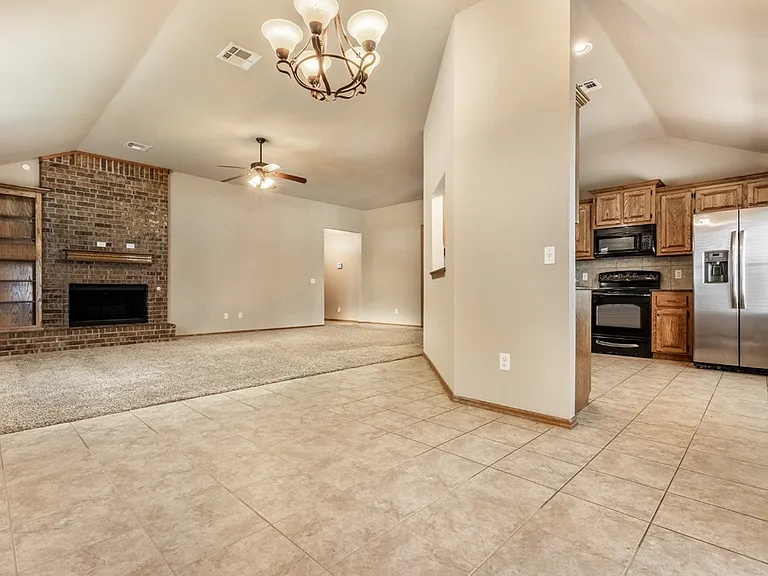 8205 Hillers Rd — Photo 14