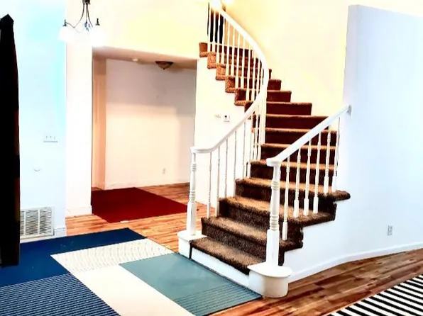 4752 Grandview Dr, Palmdale, CA 93551