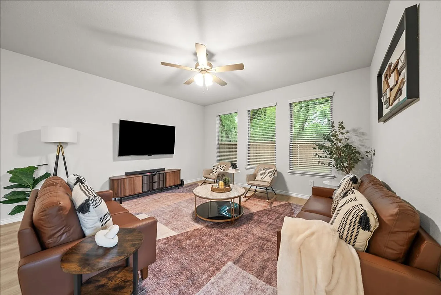 4 bed, 2.5 bath, $6,478 — Photo 1