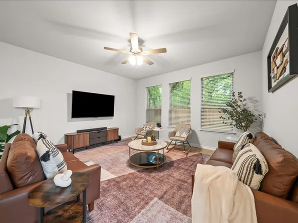 3208 Long Rope Ln #Id1582245p, Denton, TX 76205