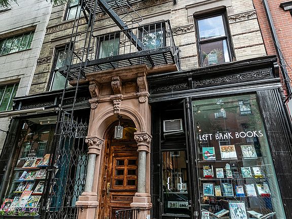 4th image of 41 Perry St APT 3-B