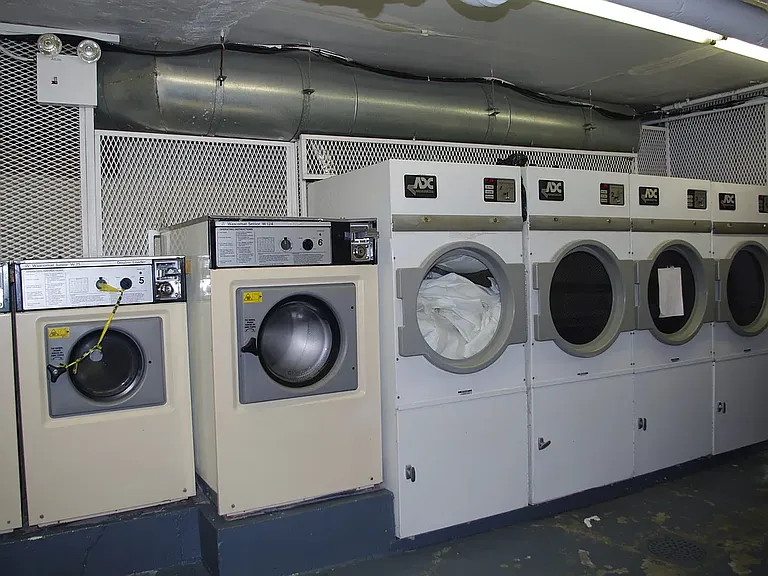 30-49 Crescent St #H4A5 — Photo 5