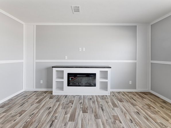 3400 N Loop 336 E #3, Conroe, TX 77301