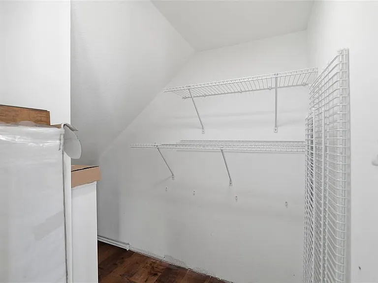 1070 Sanabel Ct NE — Photo 32