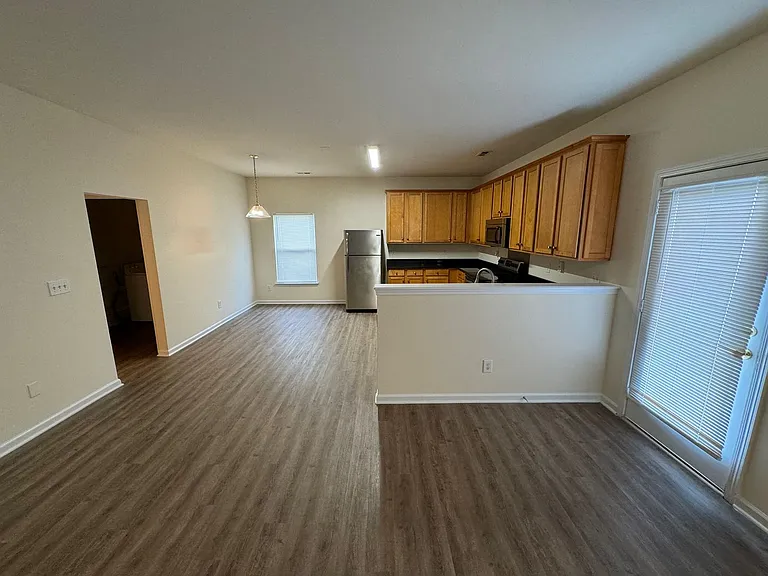 1420 Ladora Dr — Photo 7