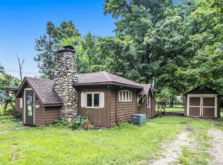 519 Oak St, Three Rivers, MI 49093