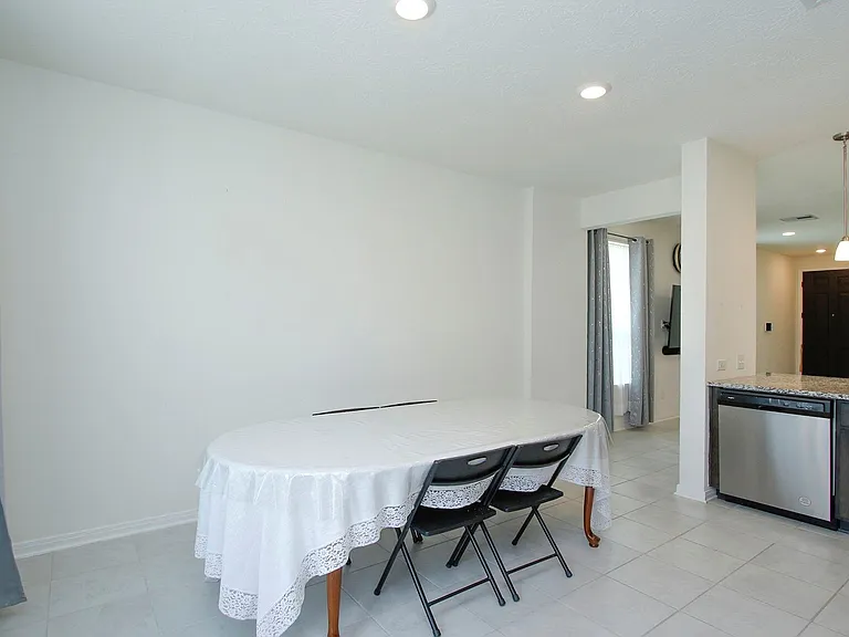 7219 Bakersfield Ct — Photo 16