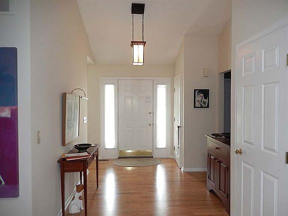 3rd image of 1100 Seapine Ct