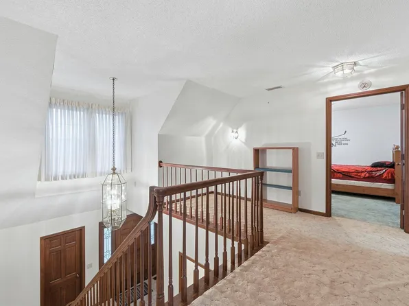 12127 Mahogany Dr, Fort Wayne, IN 46814