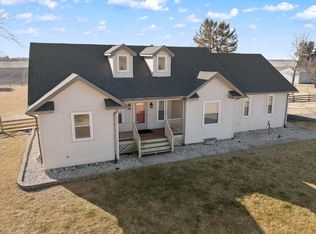 15586 State Route 72, Genoa, IL 60135