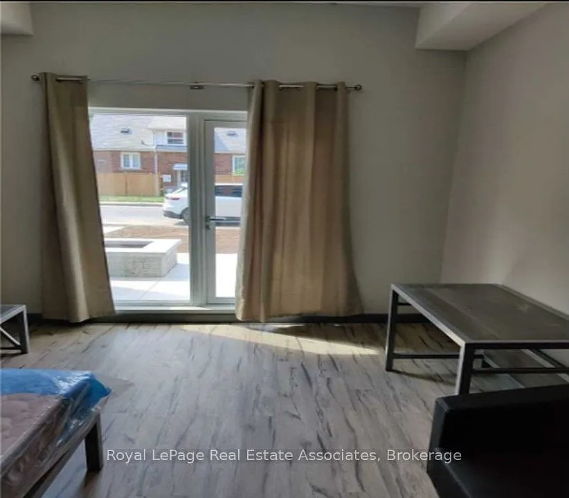 Studio, $1,900 — Photo 4