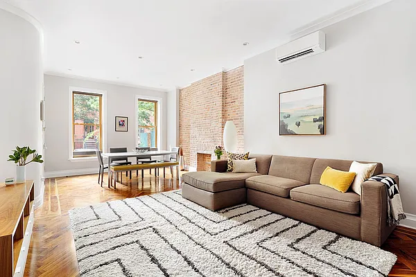 Sold by Compass | media 13